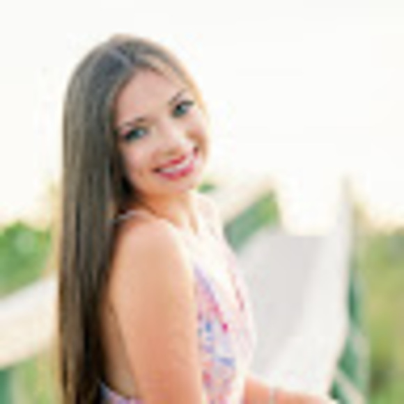 Meet your Posher, Alaina - Picture 1 of 1